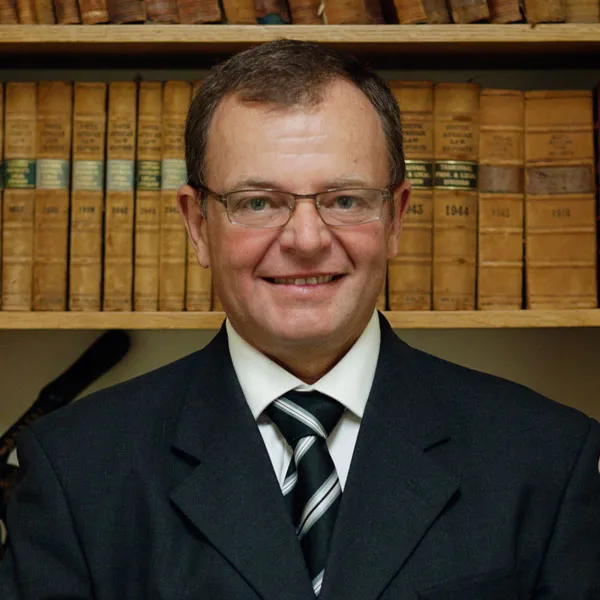 Angus Warren